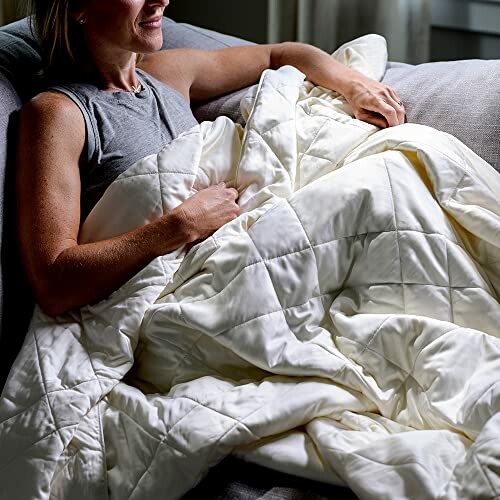 LUXOME Lightweight Blanket